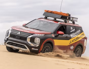 Mitsubishi Outlander Rebelle Rally '2021
