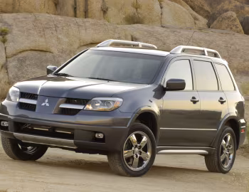 2006 Mitsubishi Outlander SE [North America] '2005–06