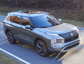 2022–24 Mitsubishi Outlander SE [North America] '2021–24