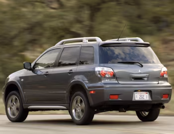 2006 Mitsubishi Outlander SE [North America] '2005–06