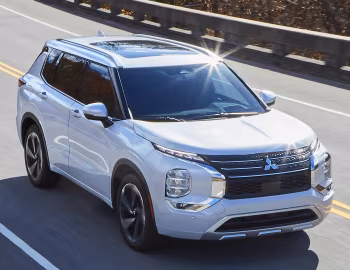 2022–24 Mitsubishi Outlander SEL [North America] '2021–24