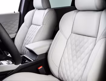 Interior 2022–24 Mitsubishi Outlander SEL [North America] '2021–24