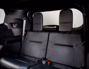 Interior 2022–24 Mitsubishi Outlander SEL [North America] '2021–24