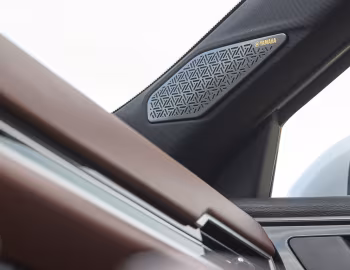 Interior 2025–pr. Mitsubishi Outlander SEL [North America] '2025–pr.