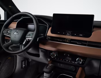 Interior 2025–pr. Mitsubishi Outlander SEL [North America] '2025–pr.