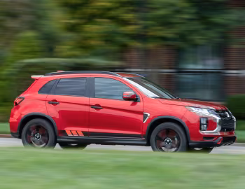 2020–н.в. Mitsubishi Outlander Sport "Black Edition" [US-spec] '2020–н.в.