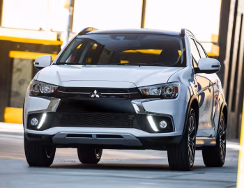 2018–19 Mitsubishi Outlander Sport SEL [US-spec] '2017–19