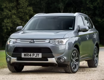 Mitsubishi Outlander [UK-spec] '2014–15