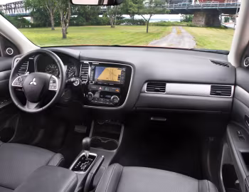Торпедо 2015 Mitsubishi Outlander [North America] '2014–15