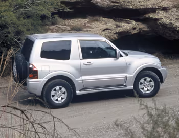 Mitsubishi Pajero 3-door '2003–06