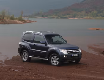 Mitsubishi Pajero 3-door [Worldwide] '2006–08.2011