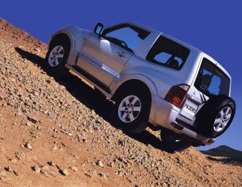 Mitsubishi Pajero 3-door '2003–06
