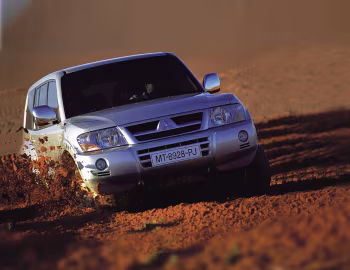 Mitsubishi Pajero 5-door '2003–06