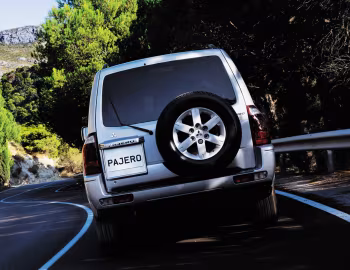 Mitsubishi Pajero 5-door '2003–06