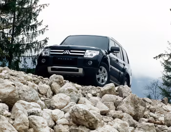 Mitsubishi Pajero 5-door [Worldwide] '2006–08.2011
