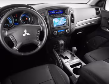 Торпедо Mitsubishi Pajero 5-door [Worldwide] '2006–08.2011