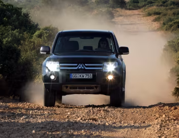Mitsubishi Pajero 5-door [Worldwide] '2006–08.2011