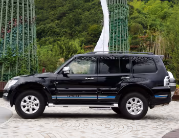 Mitsubishi Pajero 5-door [China] '2018
