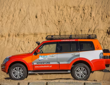 Mitsubishi Pajero Adventure '2015