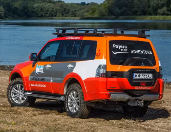 Mitsubishi Pajero Adventure '2015
