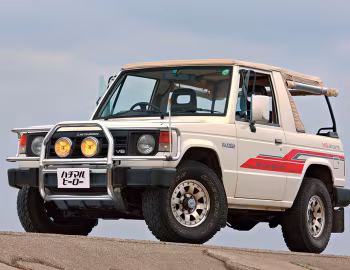 Mitsubishi Pajero Canvas Top [Japan] '1982–91
