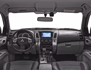 Торпедо Mitsubishi Pajero Dakar '2010–13