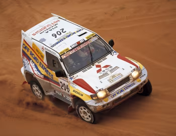 Mitsubishi Pajero Evolution Dakar (V55W)