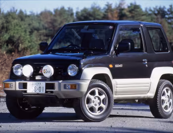 Mitsubishi Pajero Jr. ZR-II (H57A) '11.1995–06.1998