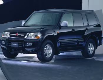 Mitsubishi Pajero "20th Anniversary" Premium Package [Japan] '01.2002
