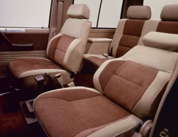 Interior Mitsubishi Pajero Metal Top [Japan] '1982–91