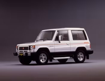 Mitsubishi Pajero Metal Top [Japan] '1982–91