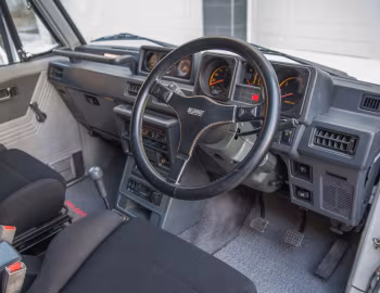 Торпедо Mitsubishi Pajero "Paris-Dakar Special" '1988