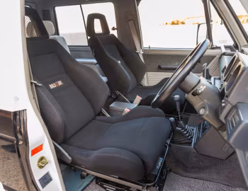 Interior Mitsubishi Pajero "Paris-Dakar Special" '1988
