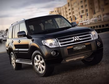 Mitsubishi Pajero Platinum Edition [Australia] '10.2010–10.2011