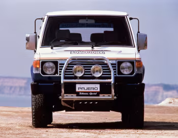 Mitsubishi Pajero Rothmans Special '1987