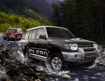 Mitsubishi Pajero SFX '10.2002–12
