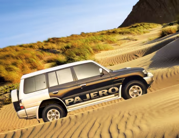 Mitsubishi Pajero SFX '10.2002–12
