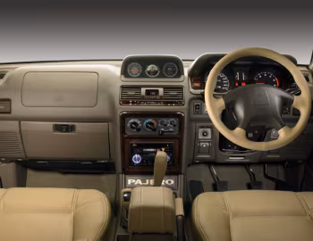 Торпедо Mitsubishi Pajero SFX '10.2002–12
