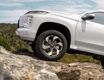 Mitsubishi Pajero Sport [South Africa] '2025–pr.