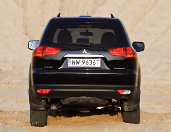Mitsubishi Pajero Sport '2008–13