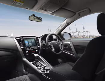 Interior Mitsubishi Pajero Sport [Australia] '2020–pr.