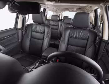 Интерьер Mitsubishi Pajero Sport [Latam] '2018–20