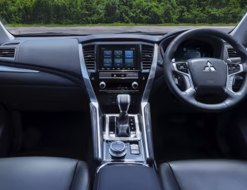 Торпедо Mitsubishi Pajero Sport [Thailand] '2019–н.в.
