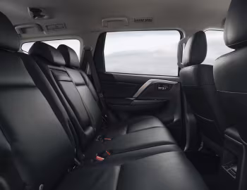 Interior Mitsubishi Pajero Sport [Australia] '2020–pr.