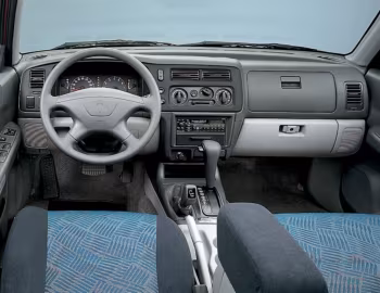 Торпедо Mitsubishi Pajero Sport '1999–2005