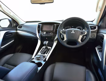 Торпедо Mitsubishi Pajero Sport [Thailand] '2015–19