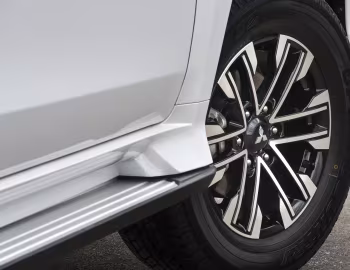 Mitsubishi Pajero Sport [South Africa] '2020–25