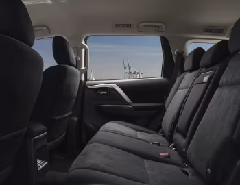 Interior Mitsubishi Pajero Sport [Australia] '2020–pr.