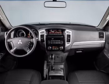 Торпедо Mitsubishi Pajero Van '2017–21