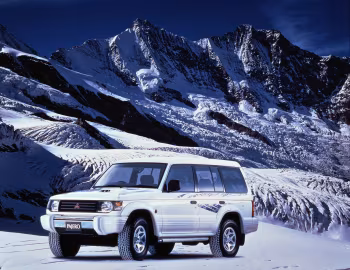 Mitsubishi Pajero Wagon "Snow Athlete" [Japan] '1996–97